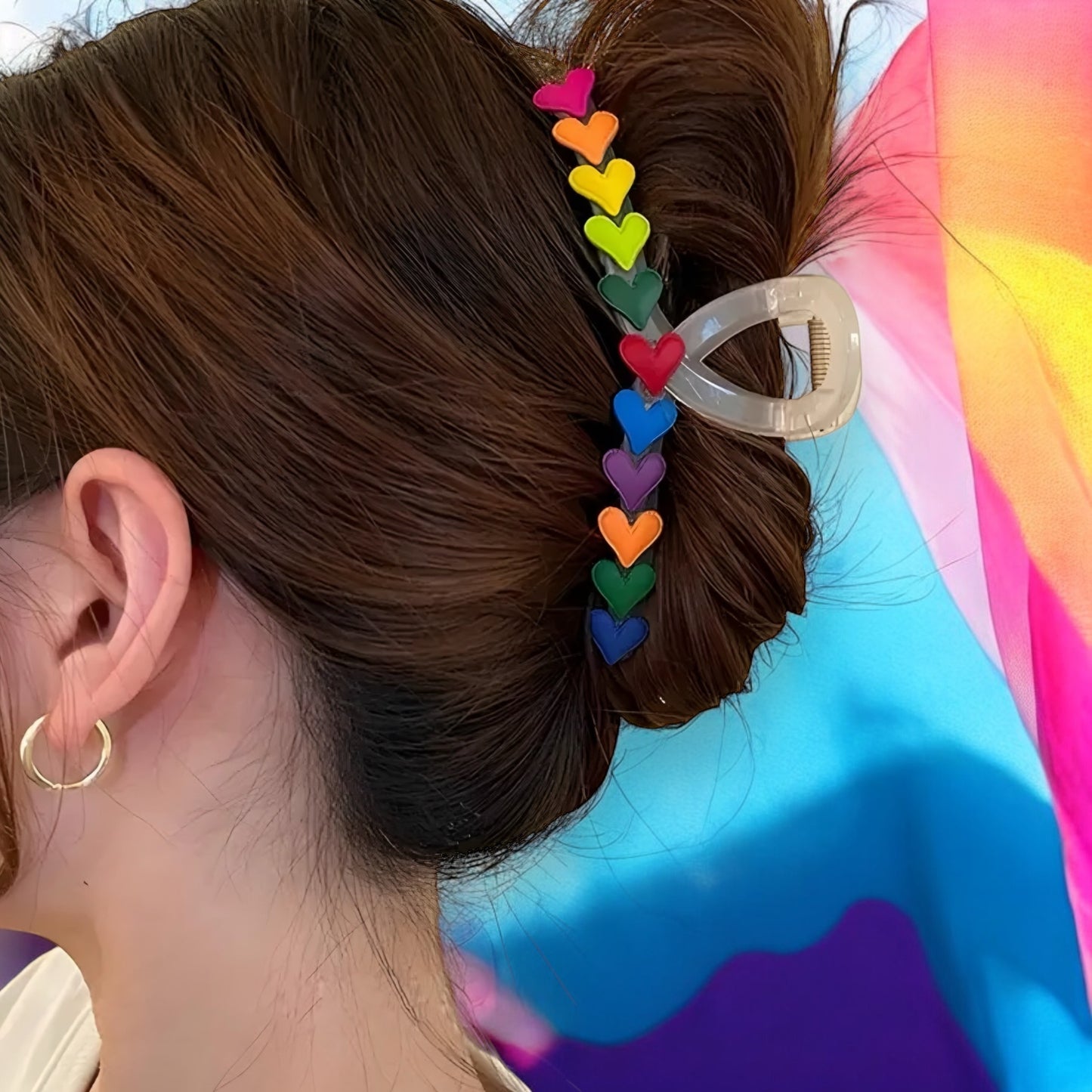 PRIDE HEARTS RAINBOW CLAW CLIP WHITE