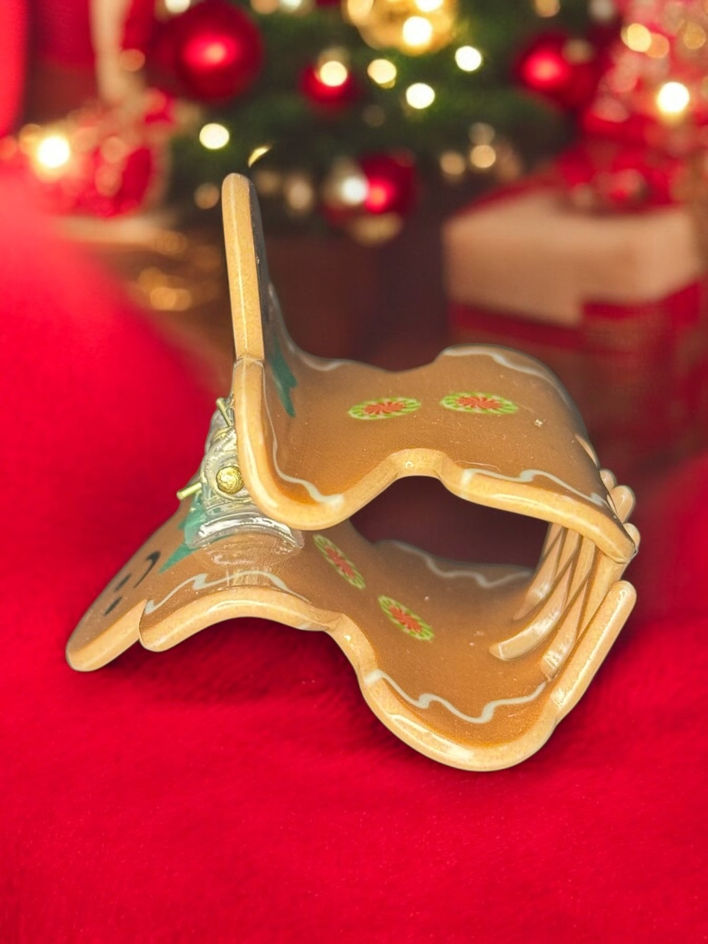 GINGERBREAD CLAW CLIP