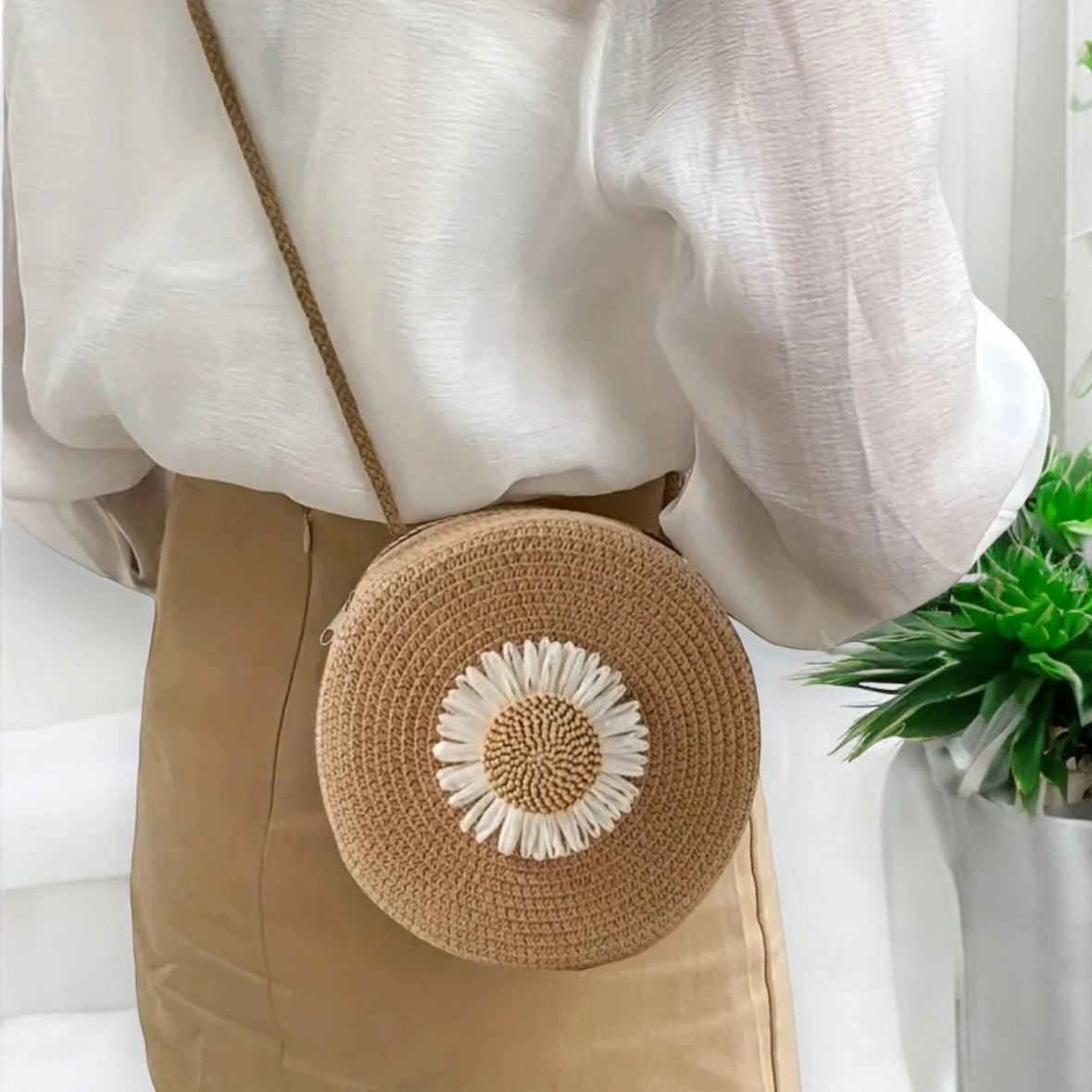 DAISY MINI STRAW CROSSBODY HANDBAG WITH REMOVEABLE BOW