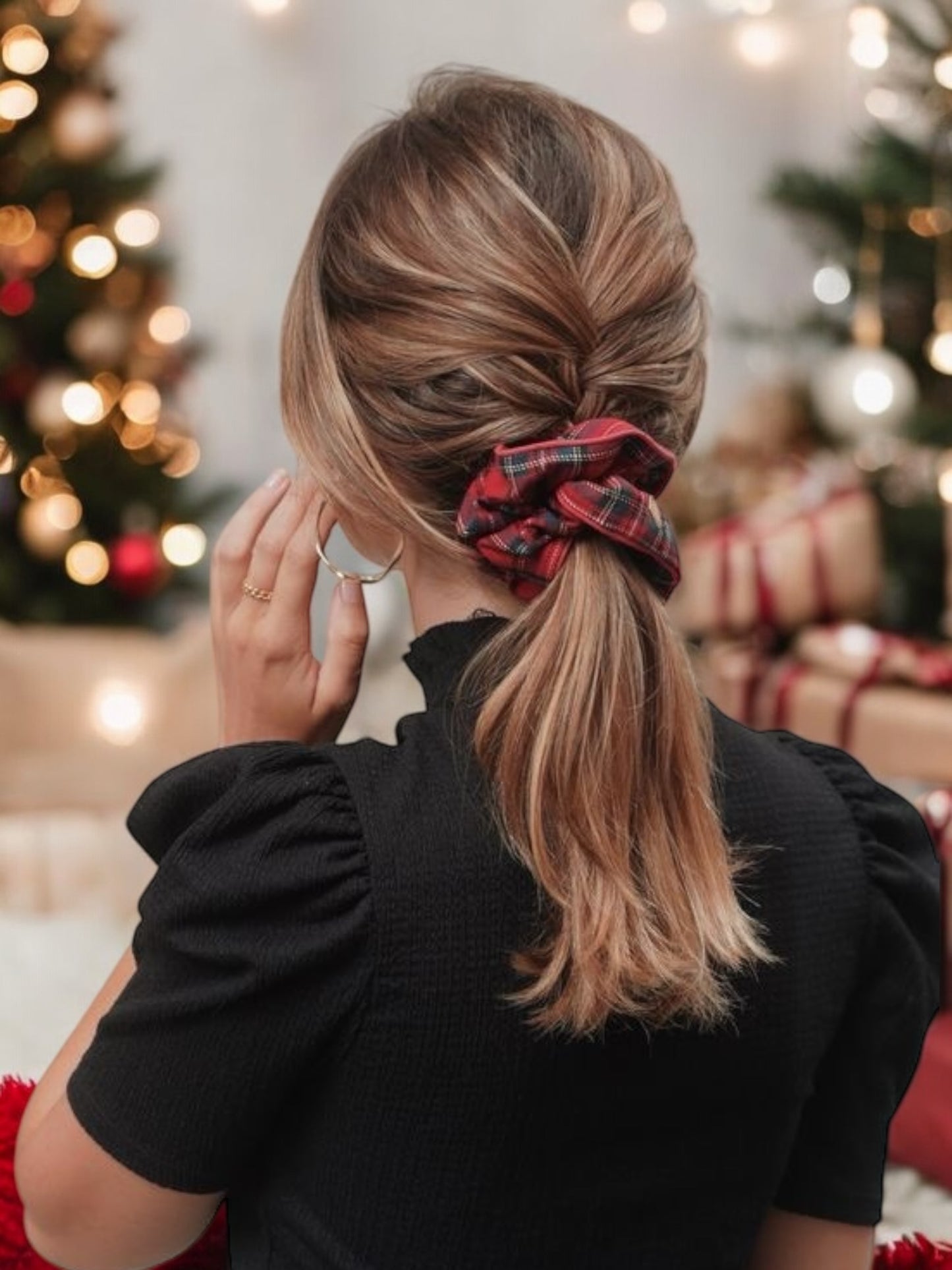 CHRISTMAS SCRUNCHIES