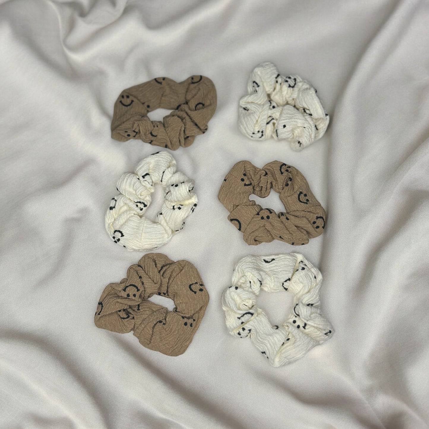 SMILE PRINT SCRUNCHIE DUOS