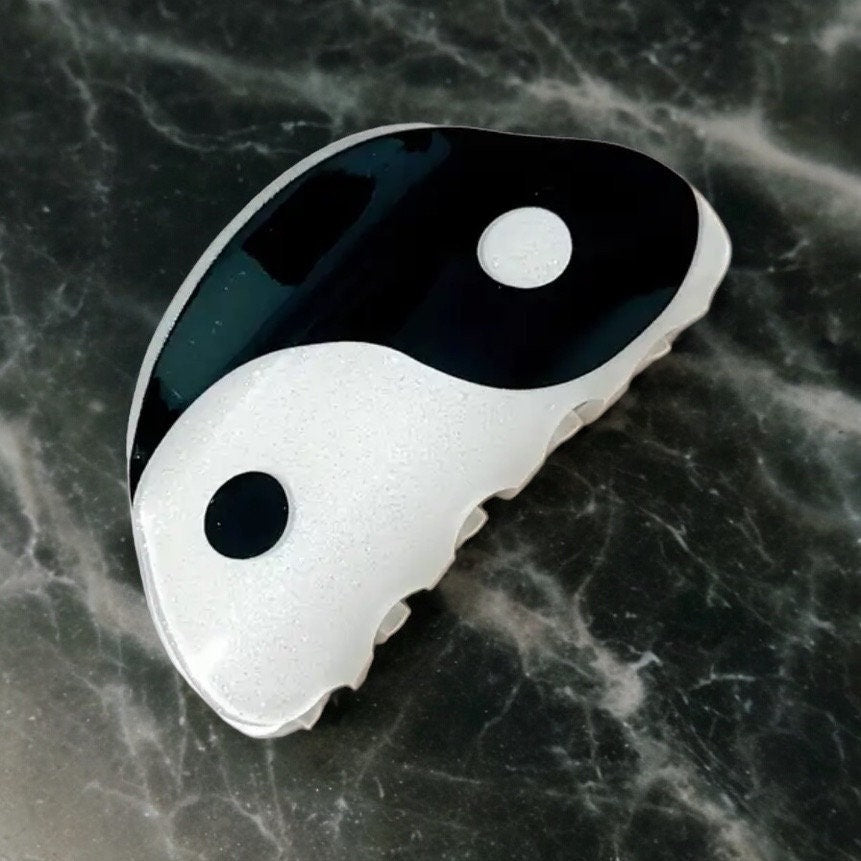 YIN-YANG ACETATE CLAW CLIPS