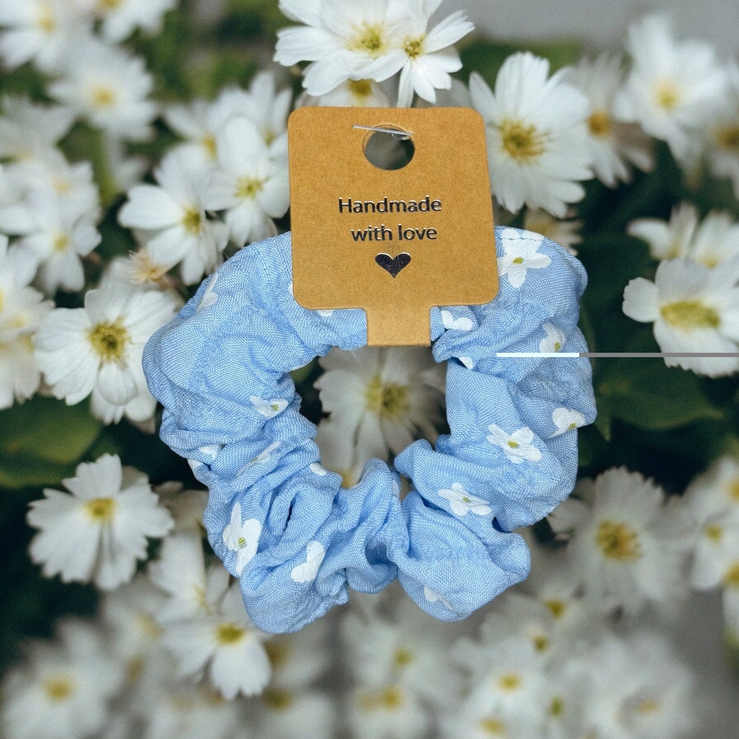 DAISY PRINT SCRUNCHIES