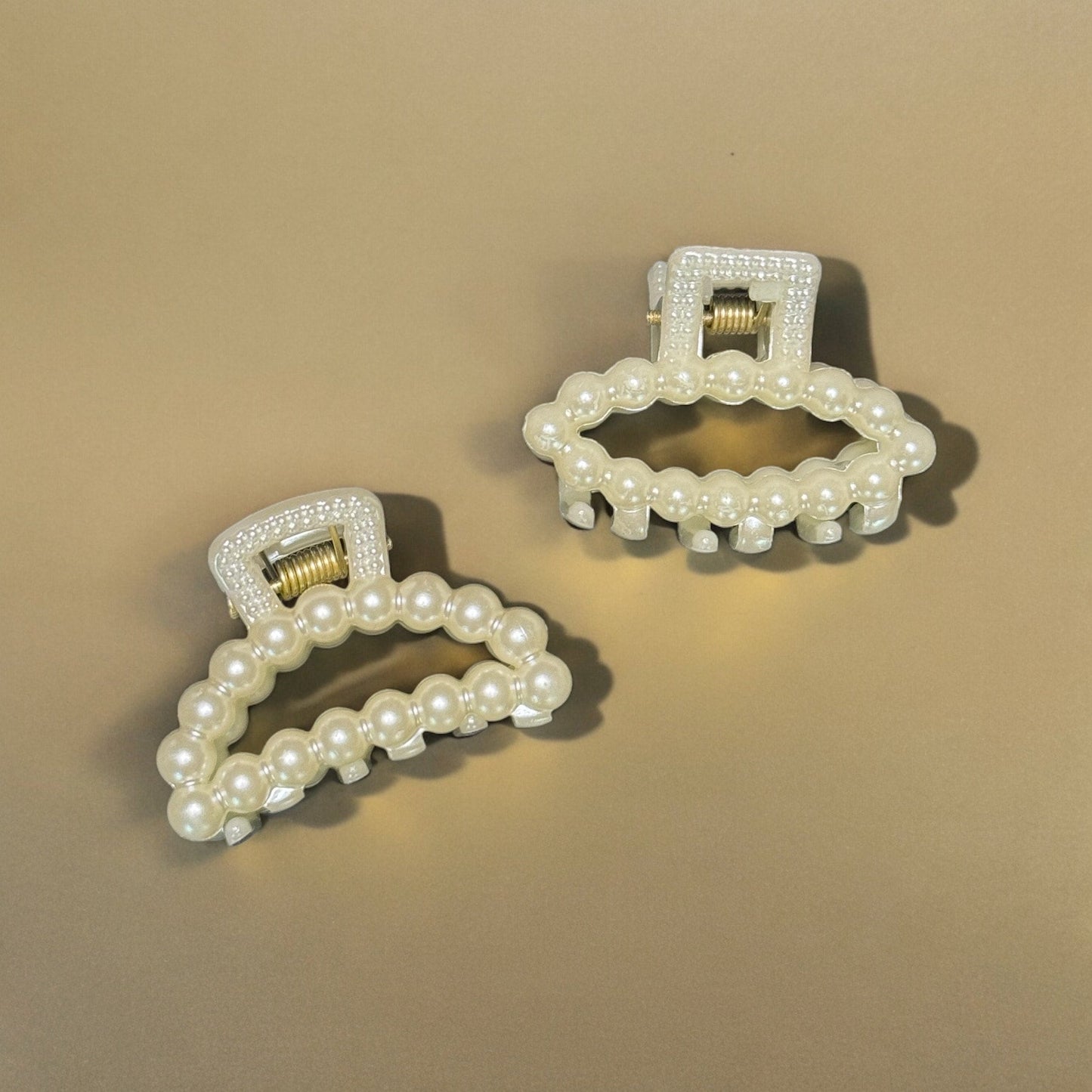 MINI FAUX PEARL CLAW CLIP DUOS