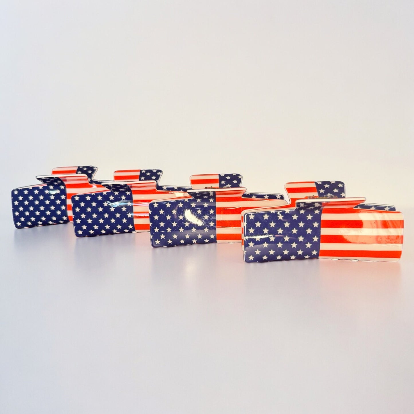 LARGE AMERICAN FLAG CLAW CLIP