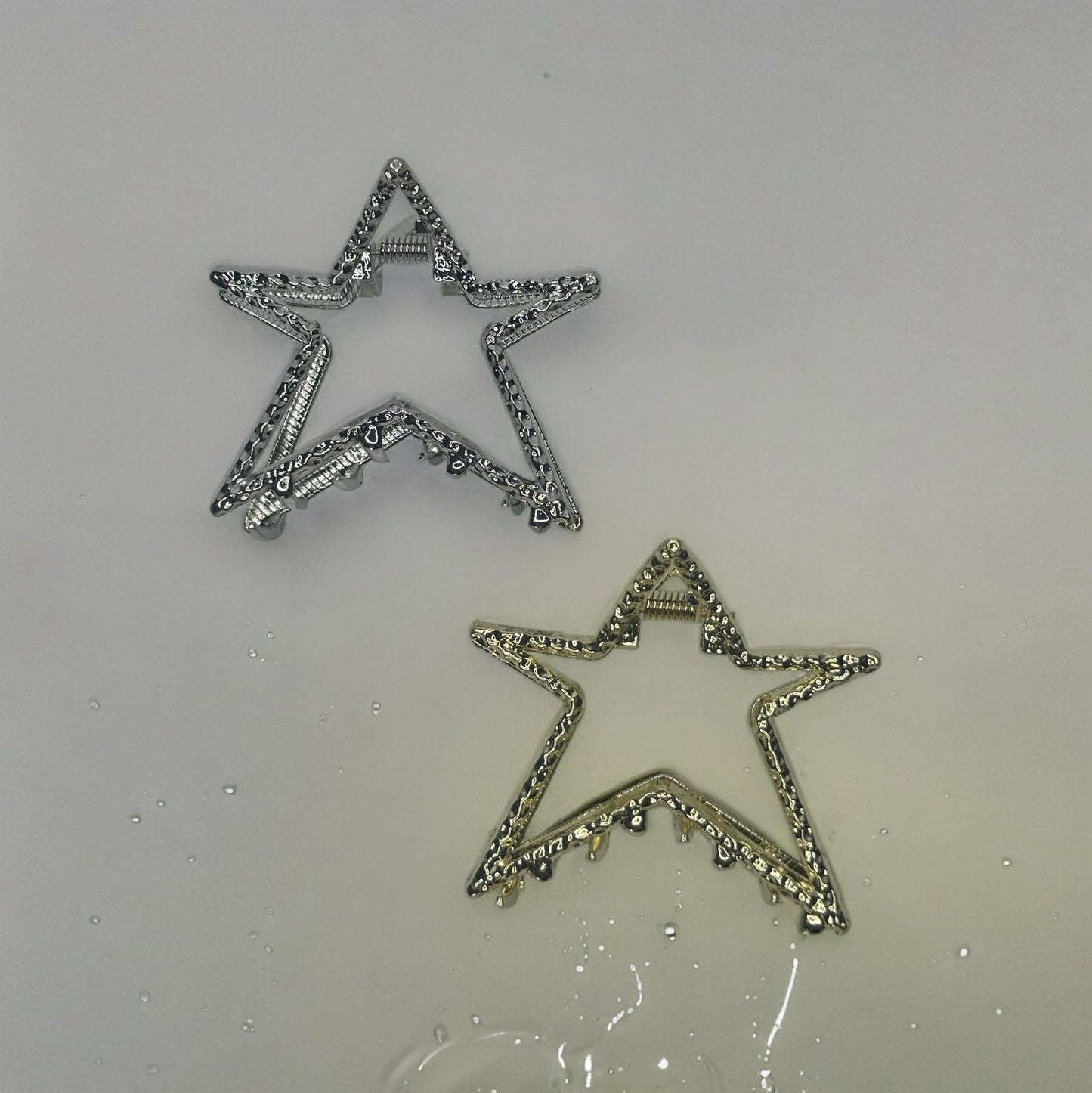 Y2K METAL STAR CLAW CLIPS