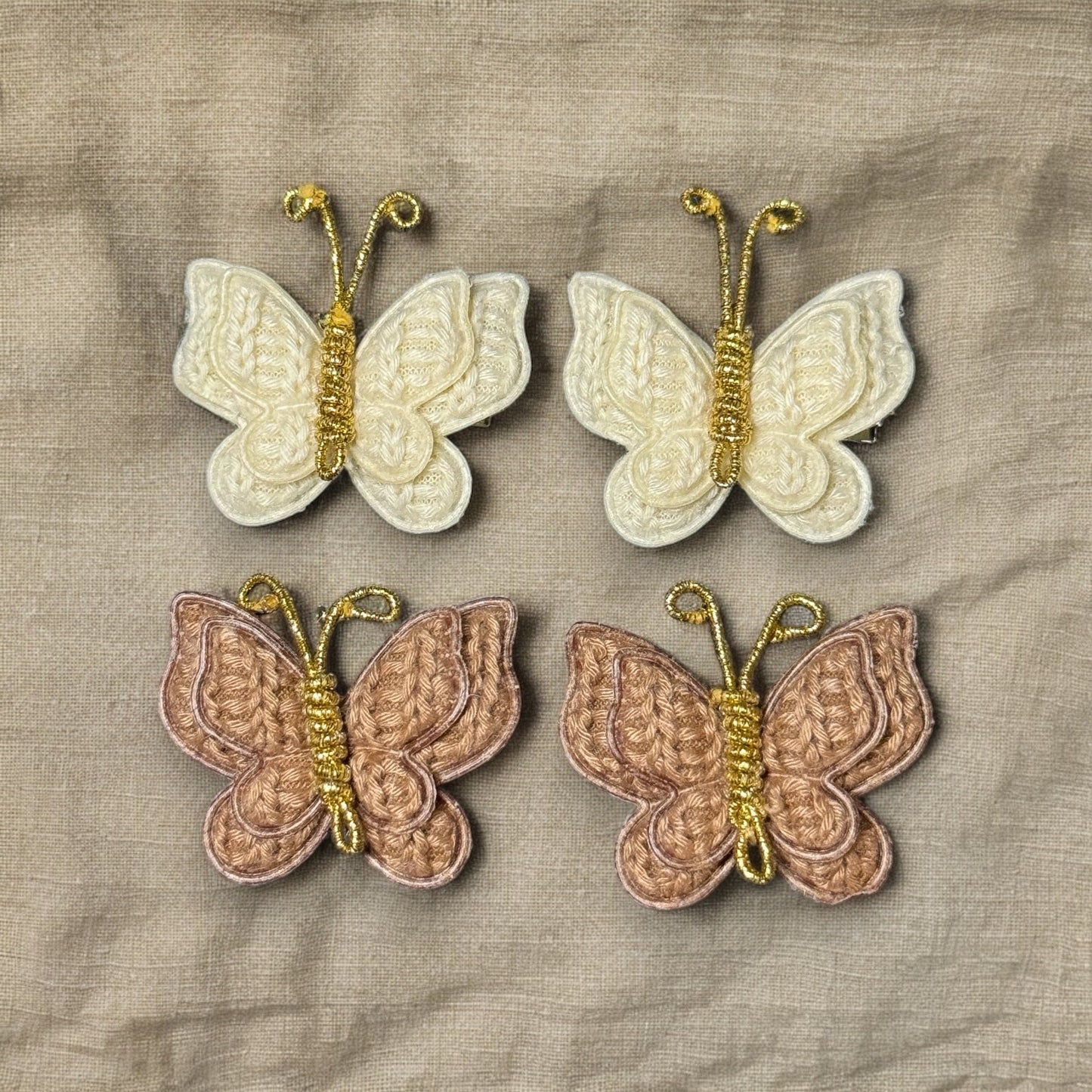 COZY BUTTERFLY HAIR BARRETTES