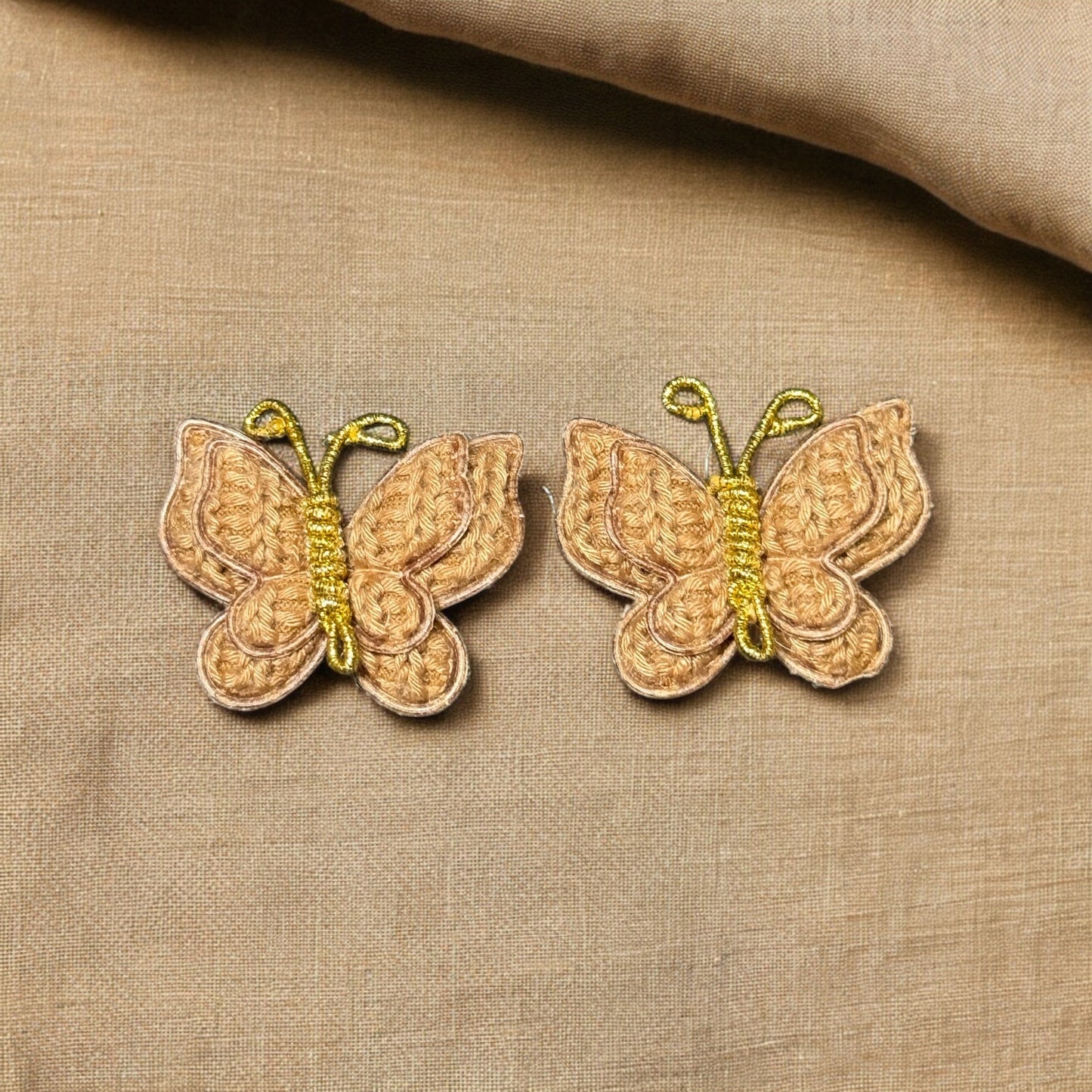 COZY BUTTERFLY HAIR BARRETTES