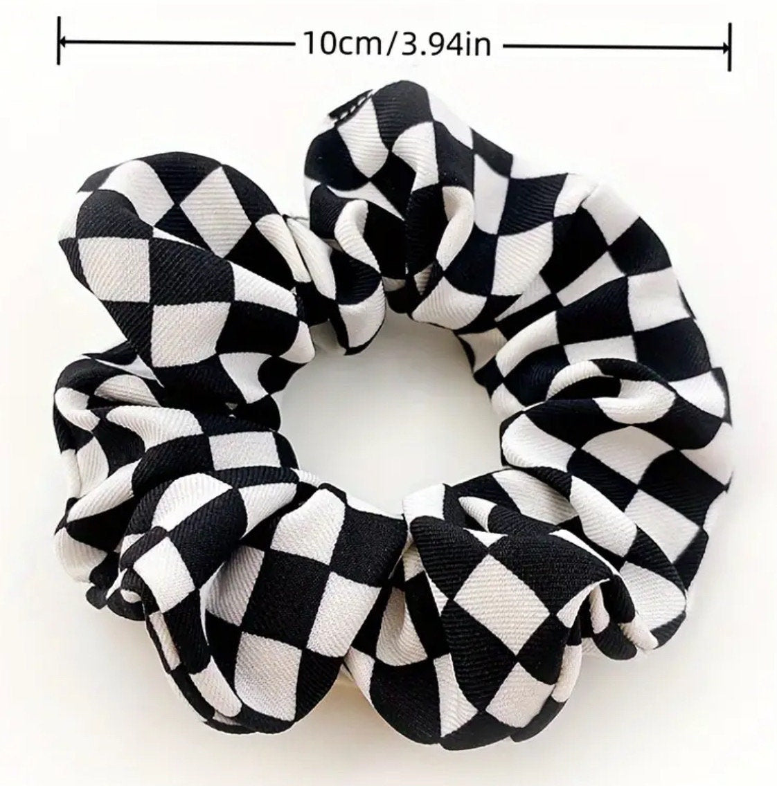 CHECKERBOARD HAIR SCRUNCHIES