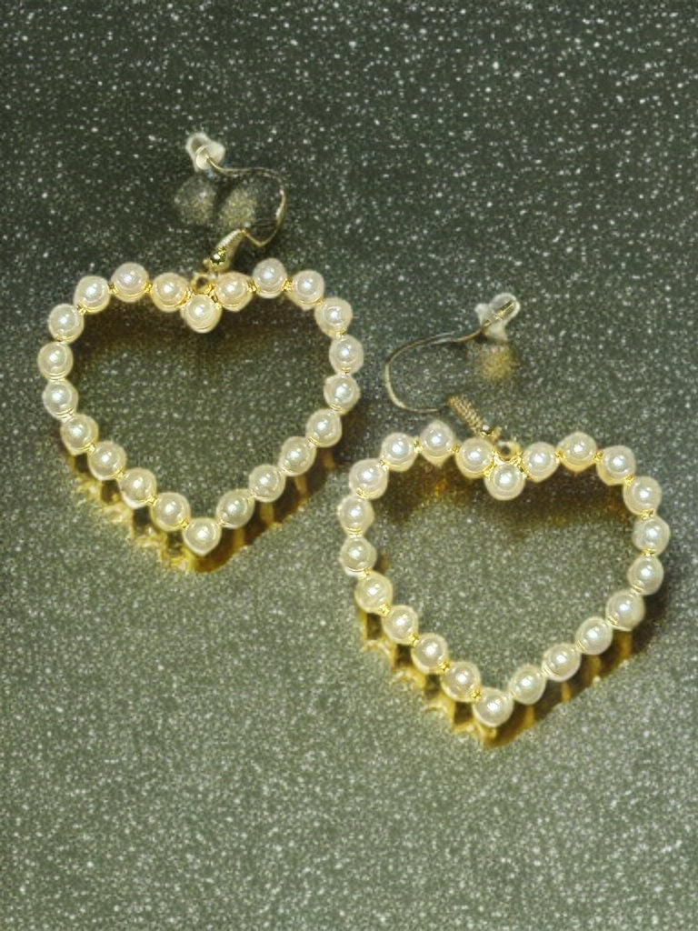 HEART SHAPED FAUX PEARL DANGLE EARRINGS