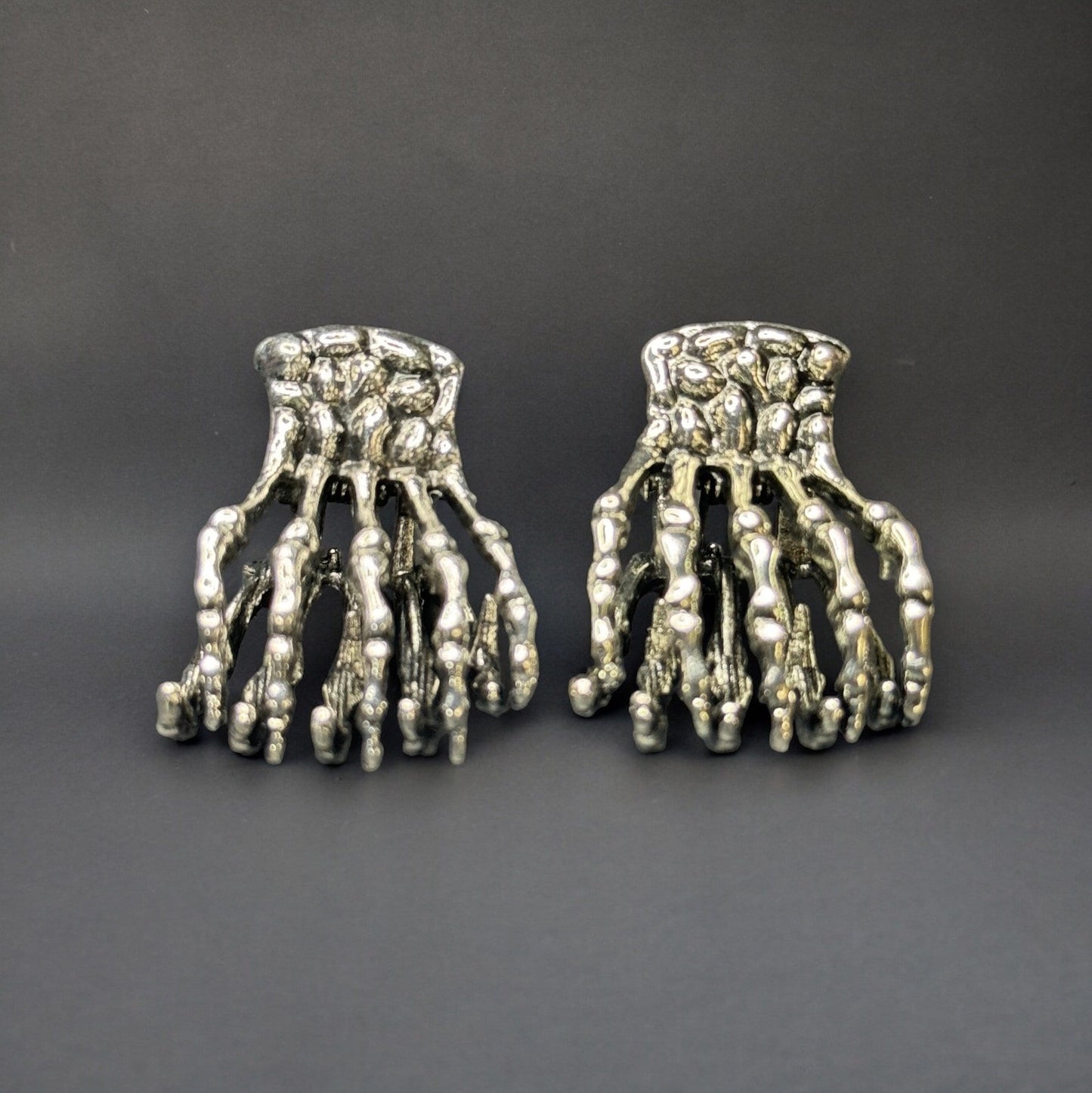 MINI SILVER SKELETON HAND CLAW CLIPS