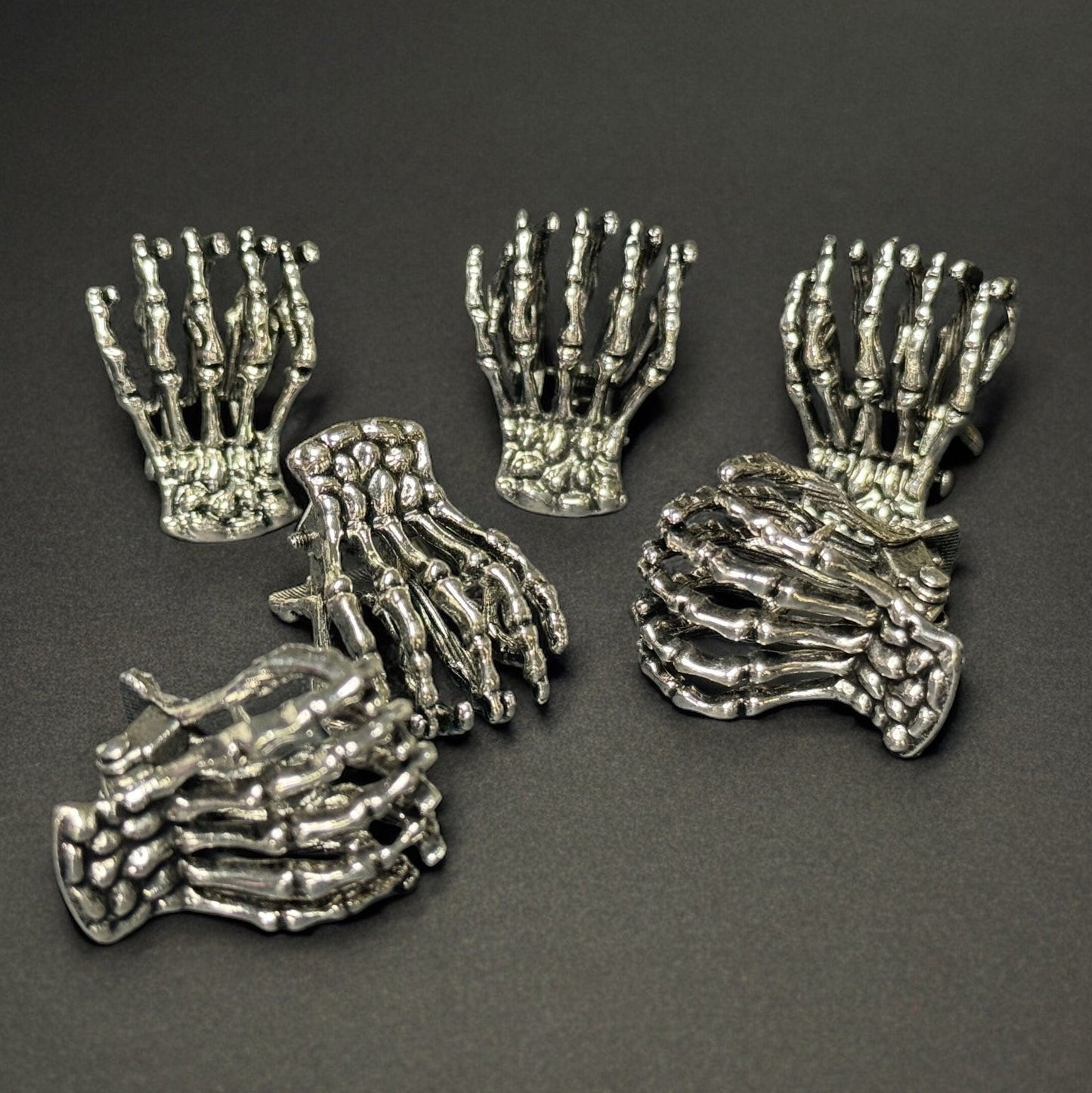 MINI SILVER SKELETON HAND CLAW CLIPS