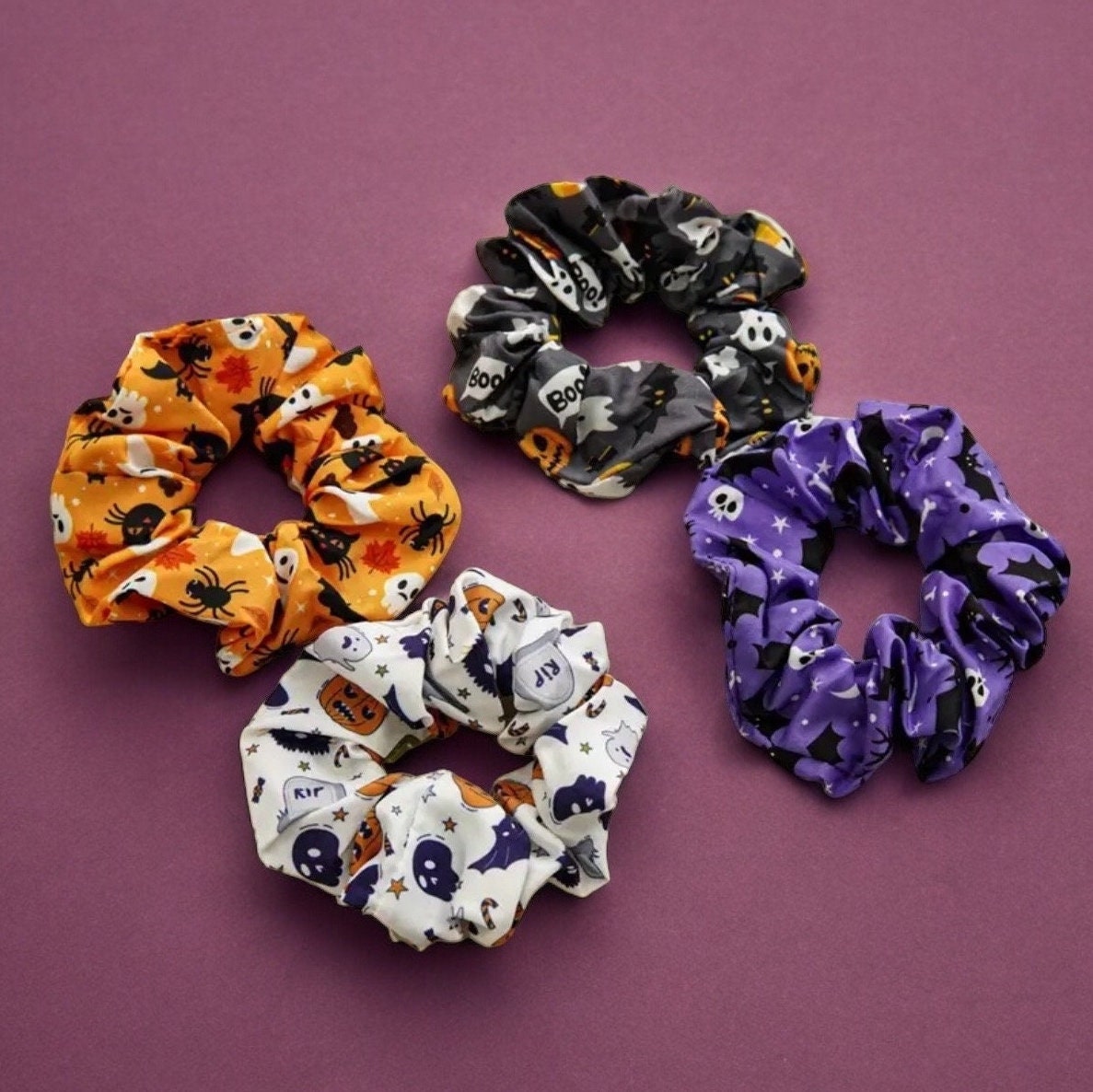 HALLOWEEN PRINT SCRUNCHIES