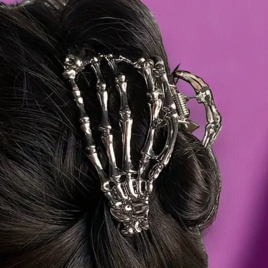 METAL SKELETON HAND CLAW CLIP