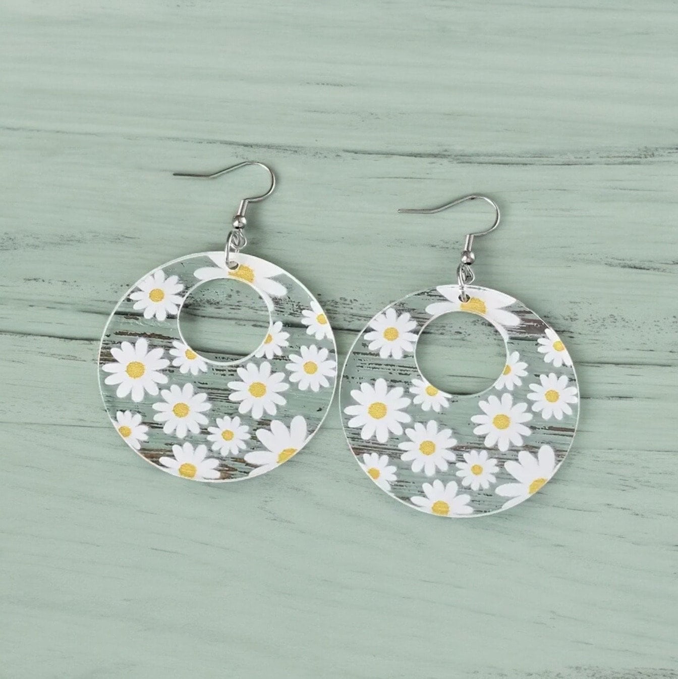 CLEAR ACRYLIC DAISY PRINT EARRINGS