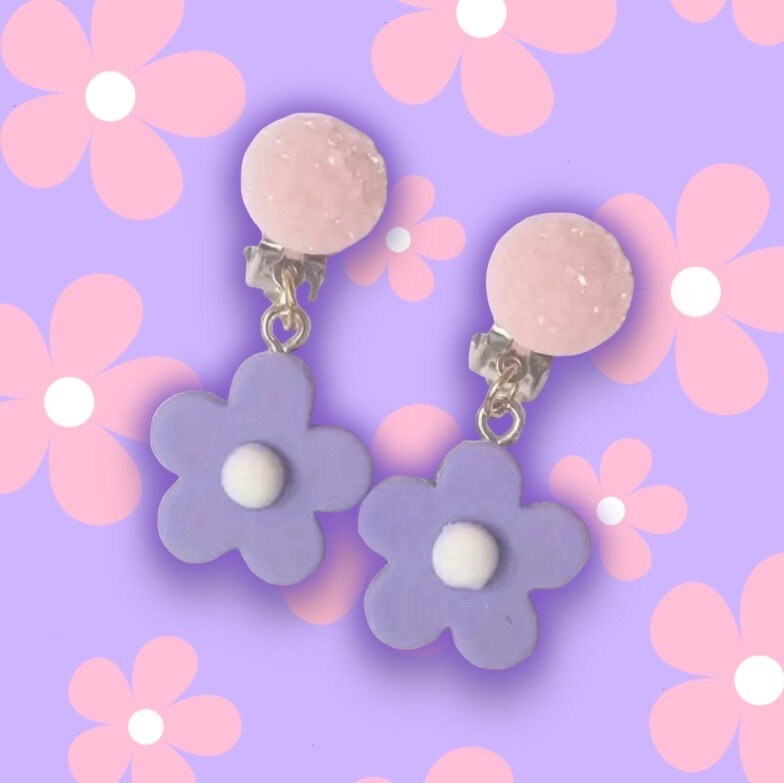 GROOVY FLOWERS CLIP ON EARRINGS