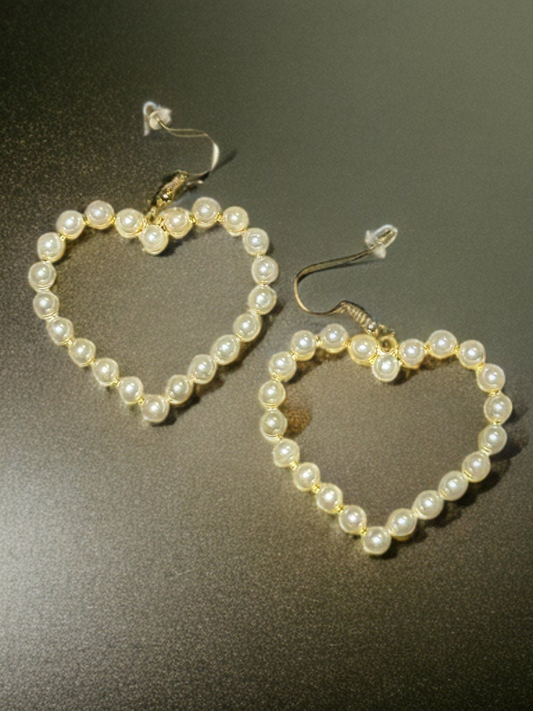 HEART SHAPED FAUX PEARL DANGLE EARRINGS