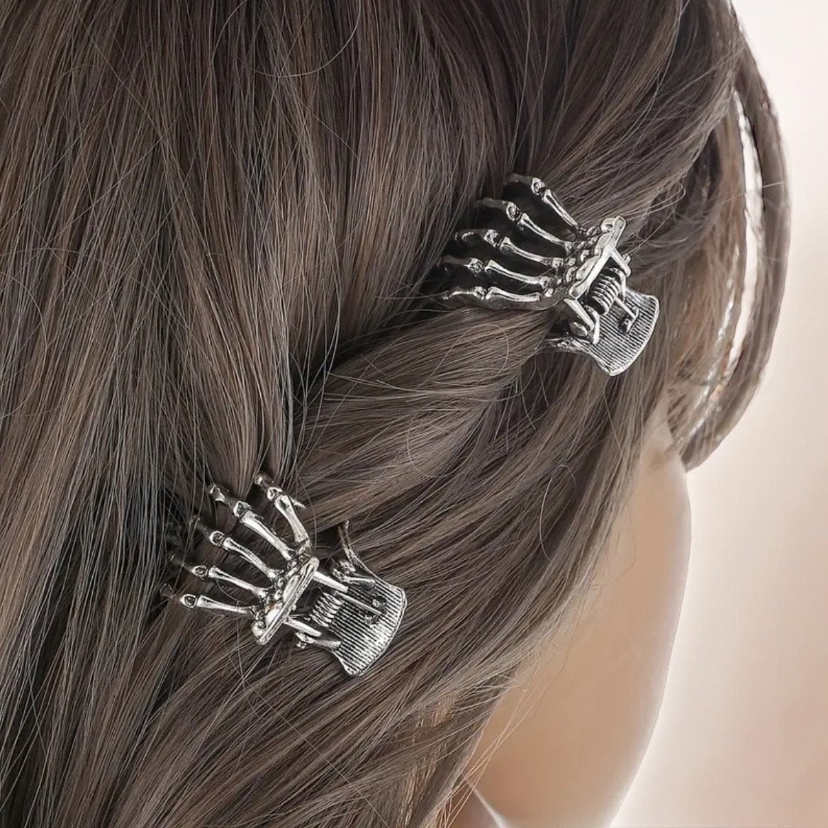 MINI SILVER SKELETON HAND CLAW CLIPS