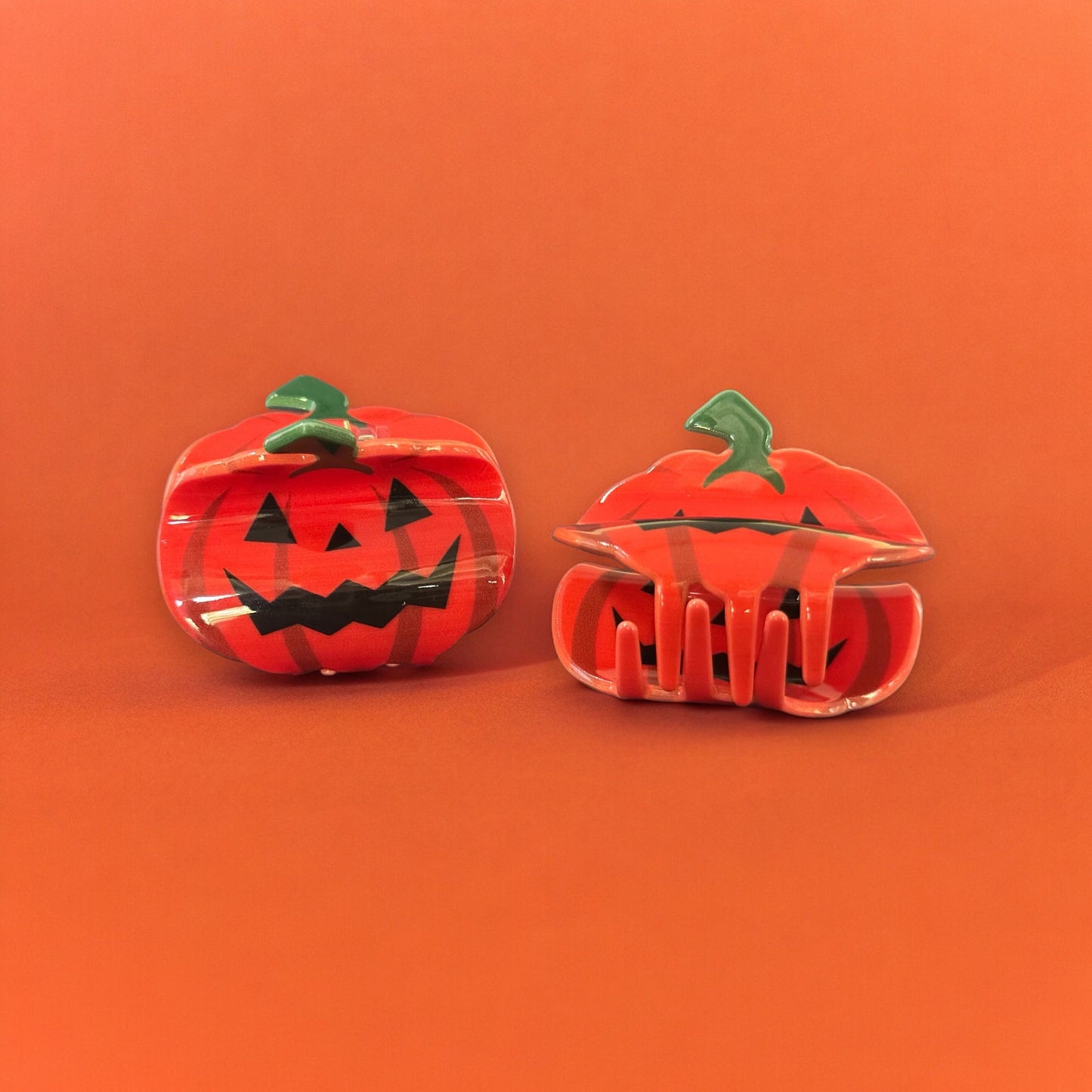 HALLOWEEN PUMPKIN SHAPED CLAW CLIP