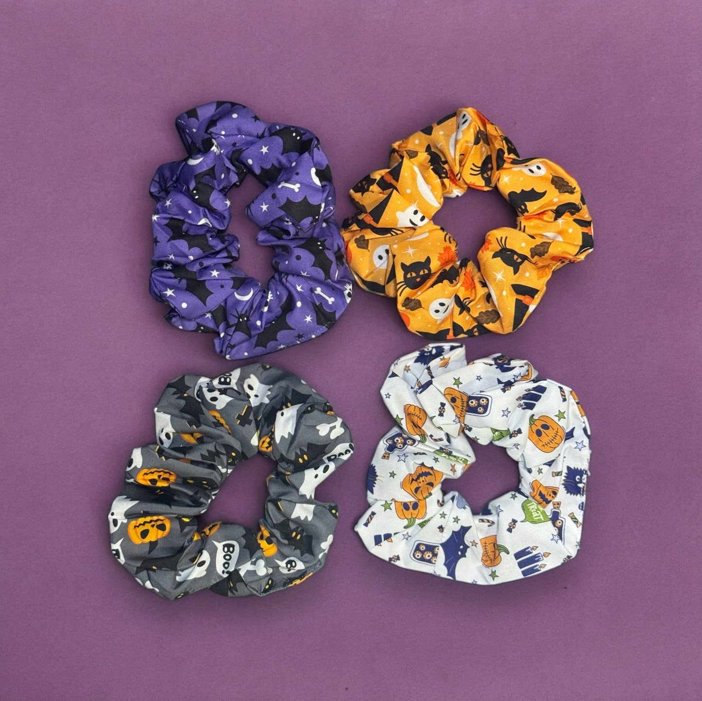 HALLOWEEN PRINT SCRUNCHIES