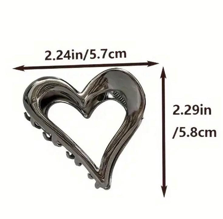 SINGLE METAL HEART CLAW CLIP